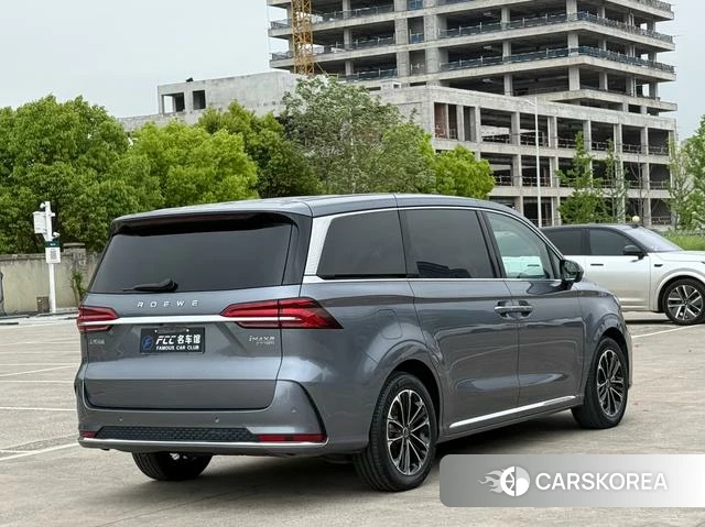 Roewe iMAX8 id 4209638 из Китая 20