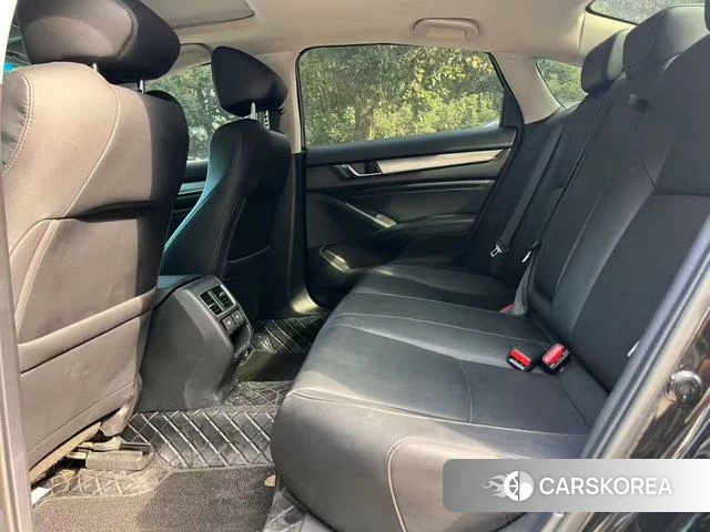 Honda Accord id 4241434 из Китая 8