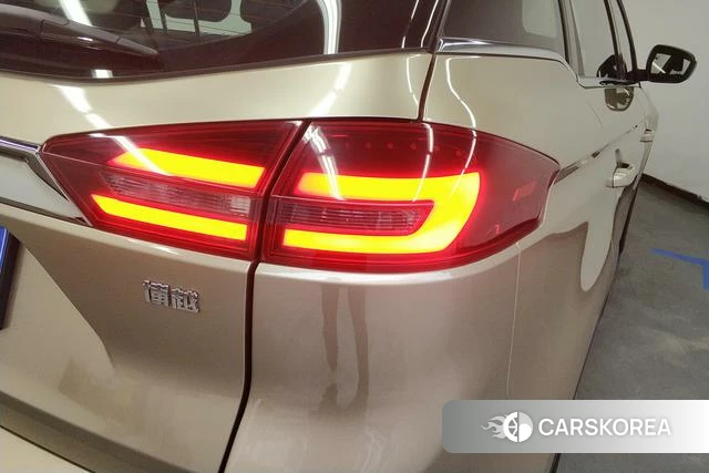 Geely Automobile Boyue id 4234858 из Китая 15