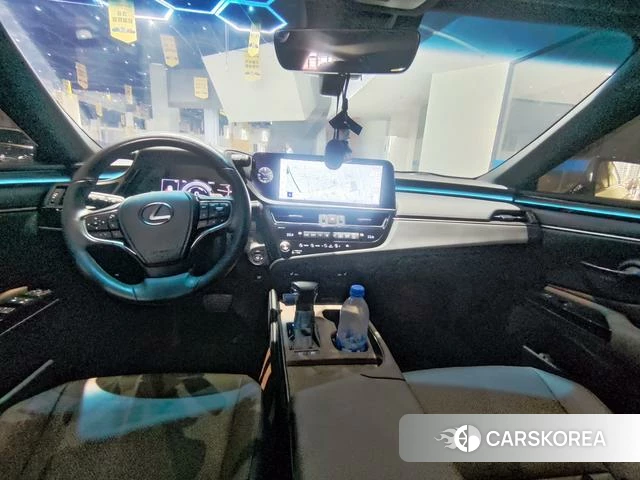 Lexus ES id 4380456 из Китая 8