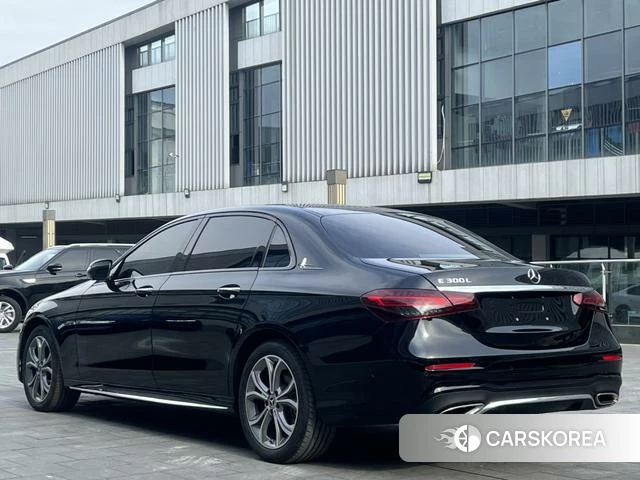 Mercedes-Benz E-class id 4217419 из Китая 14