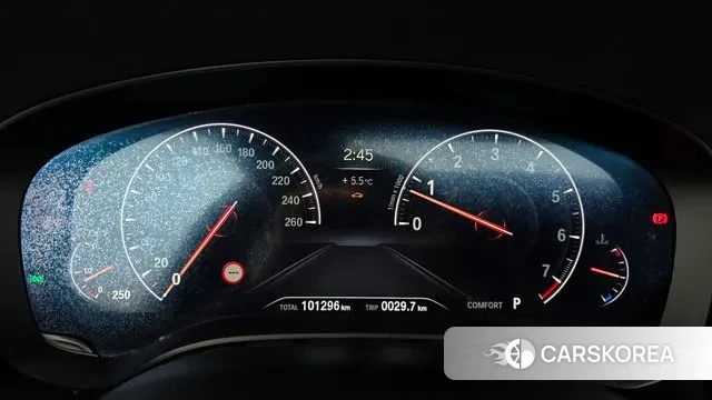 BMW 5 Series (G30) id 3636393 из Кореи 18