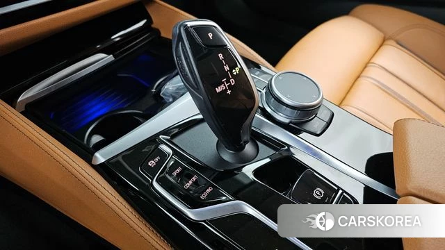 BMW 5 Series (G30) id 4244557 из Кореи 32