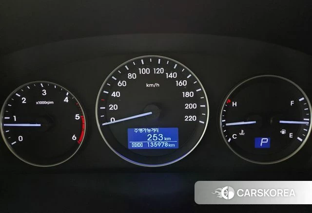 Hyundai The New Grand Starex id 3792086 из Кореи 18