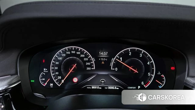 BMW 5 Series (G30) id 4188215 из Кореи 30