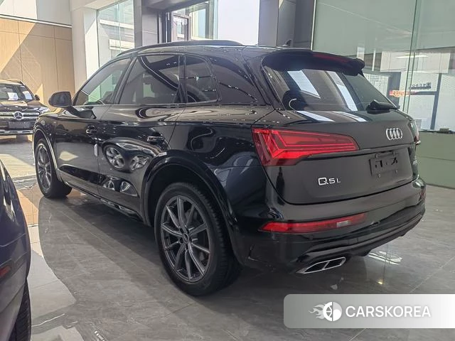 Audi Q5L id 4300835 из Китая 8