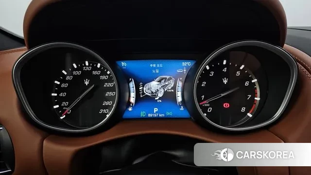 Maserati Levante id 3065990 из Кореи 18