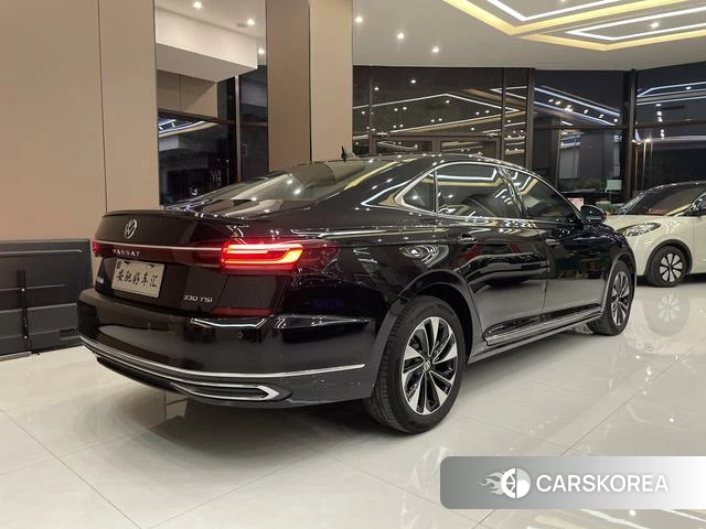 Volkswagen Passat id 4299658 из Китая 26