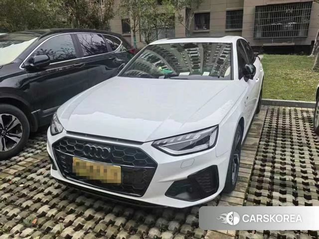 Audi A4L id 4212983 из Китая 9