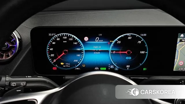 Mercedes-Benz EQA H243 id 3026990 из Кореи 18