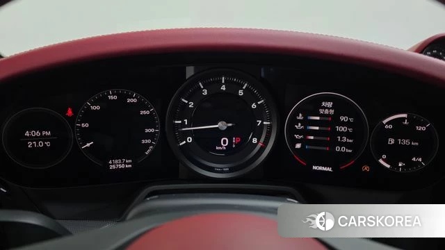 Porsche 911(992) id 4356105 из Кореи 18