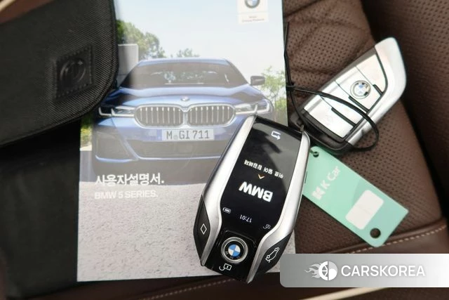 BMW 5 Series (G30) id 4535156 из Кореи 18
