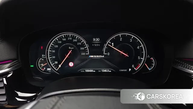 BMW 5 Series (G30) id 3408298 из Кореи 18