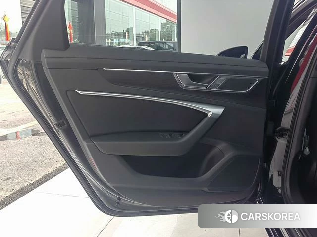 Audi A6L id 4299983 из Китая 19