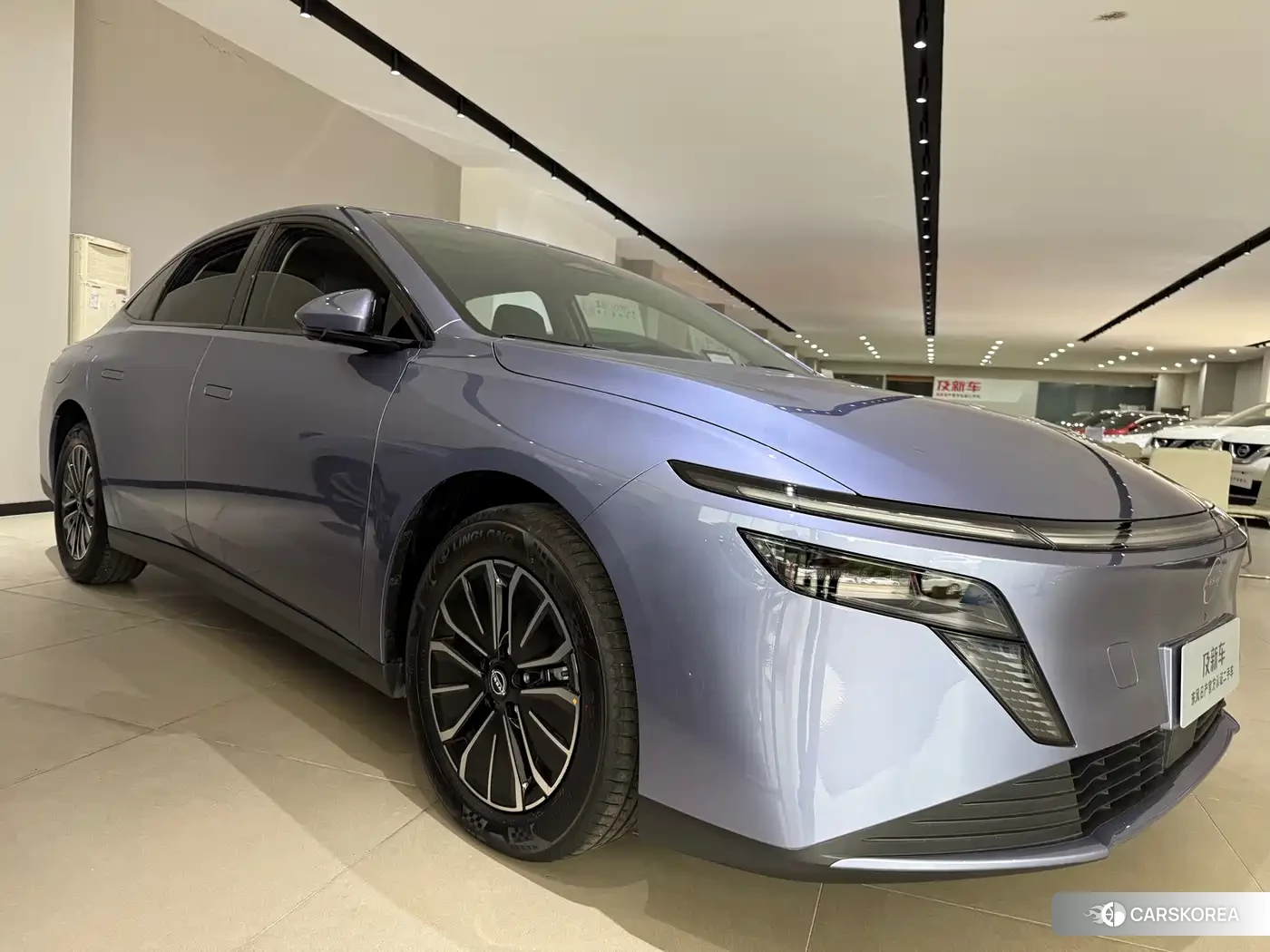 Nissan N6 id 4674302 из Китая 17