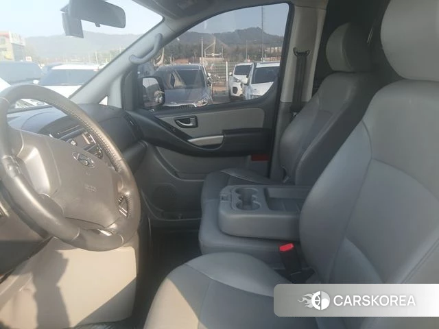 Hyundai The New Grand Starex id 3844048 из Кореи 13