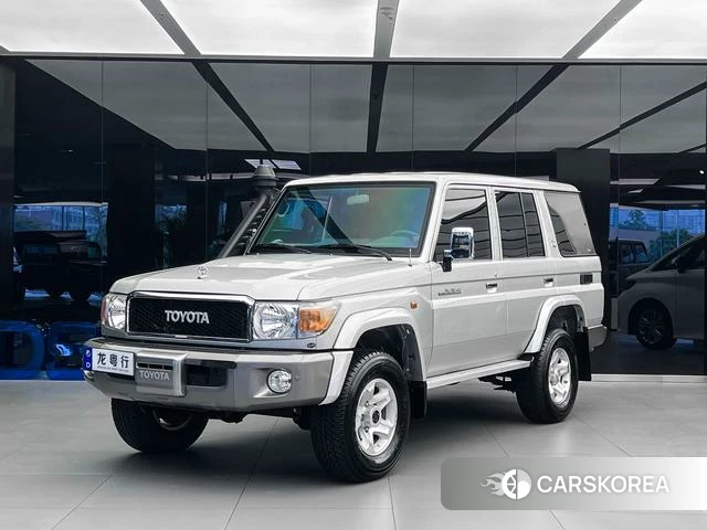 Toyota Land Cruiser 70 Series id 4307601 из Китая 13