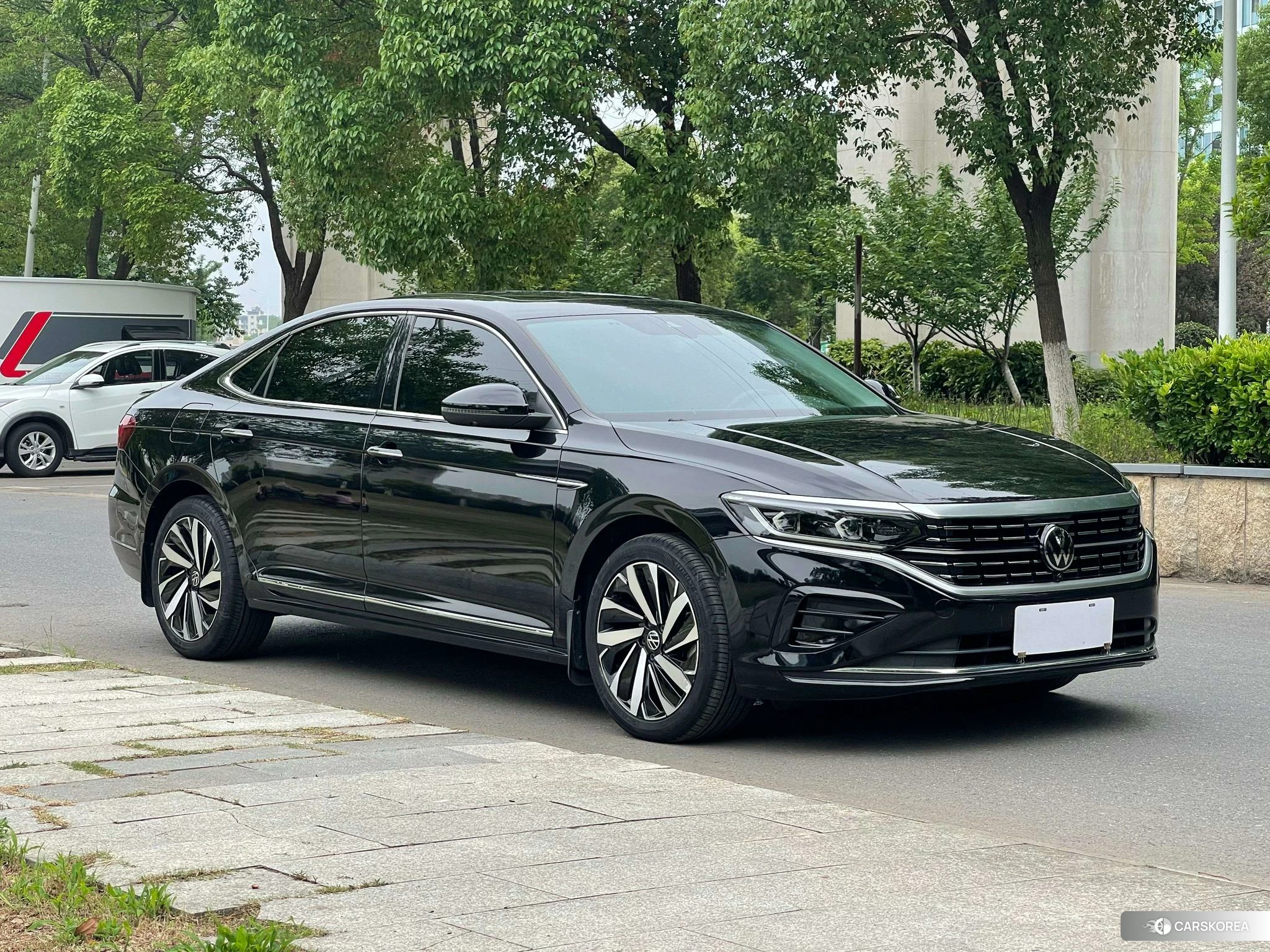 Volkswagen Passat id 4492872 из Китая 18