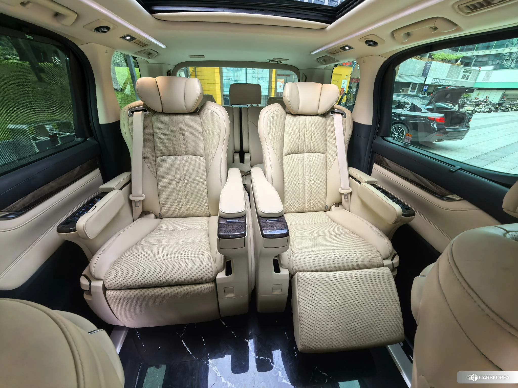 Toyota Elfa id 4467700 из Китая 14