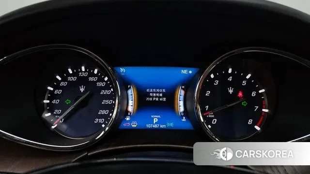 Maserati Quattroporte id 3713143 из Кореи 18