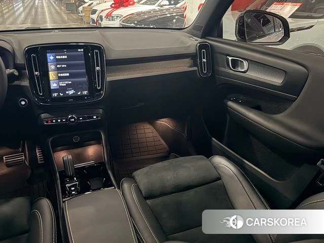 Volvo XC40 id 4207125 из Китая 16
