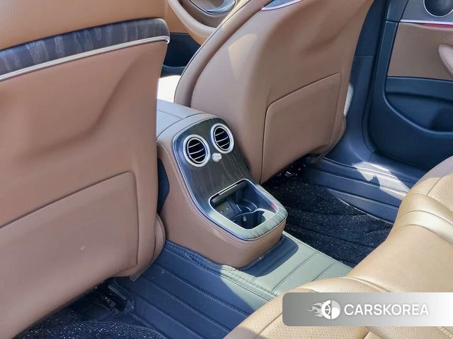 Mercedes-Benz E-class id 4256324 из Китая 8