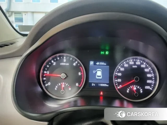 Kia Stonic id 3669230 из Кореи 18