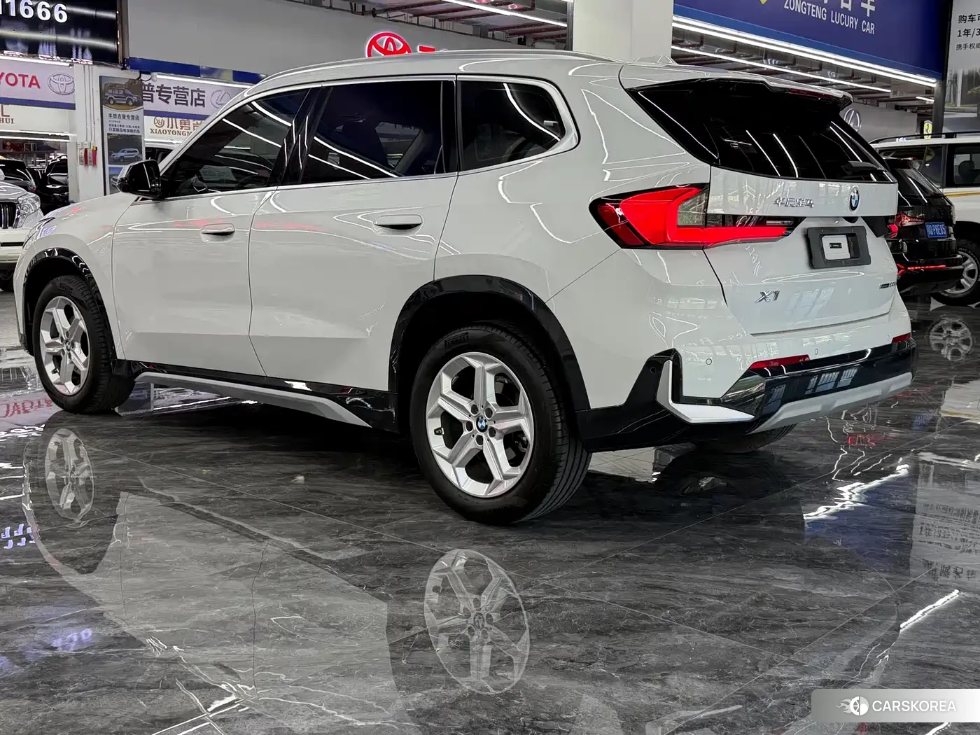 BMW X1 id 4589232 из Китая 18
