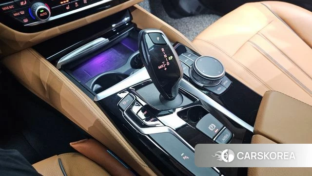 BMW 5 Series (G30) id 3801225 из Кореи 18