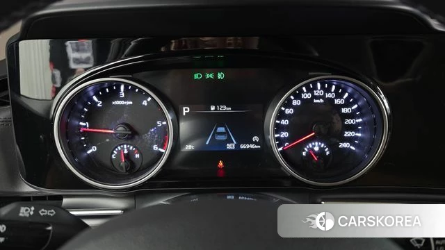 Kia Carnival 4th generation id 4433610 из Кореи 18