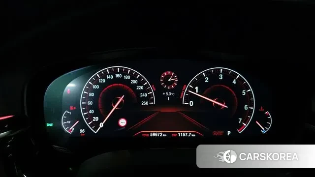 BMW 5 Series (G30) id 3641406 из Кореи 18