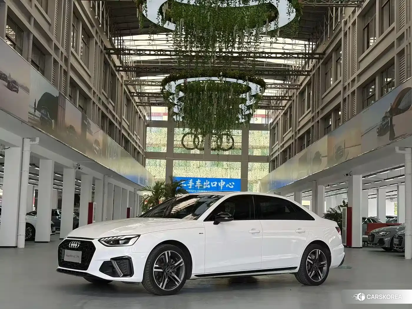 Audi A4L id 4583602 из Китая 11