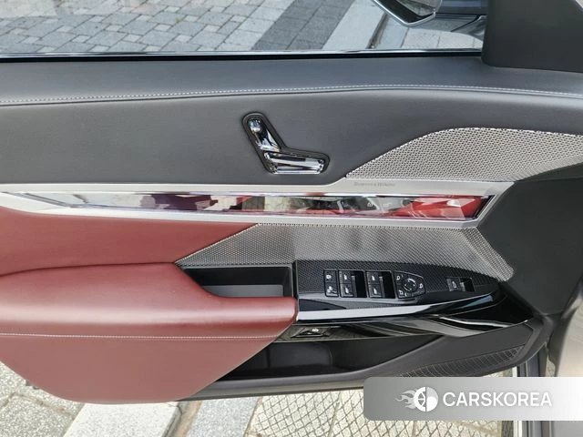 BMW 7 Series (G70) id 4549376 из Кореи 12