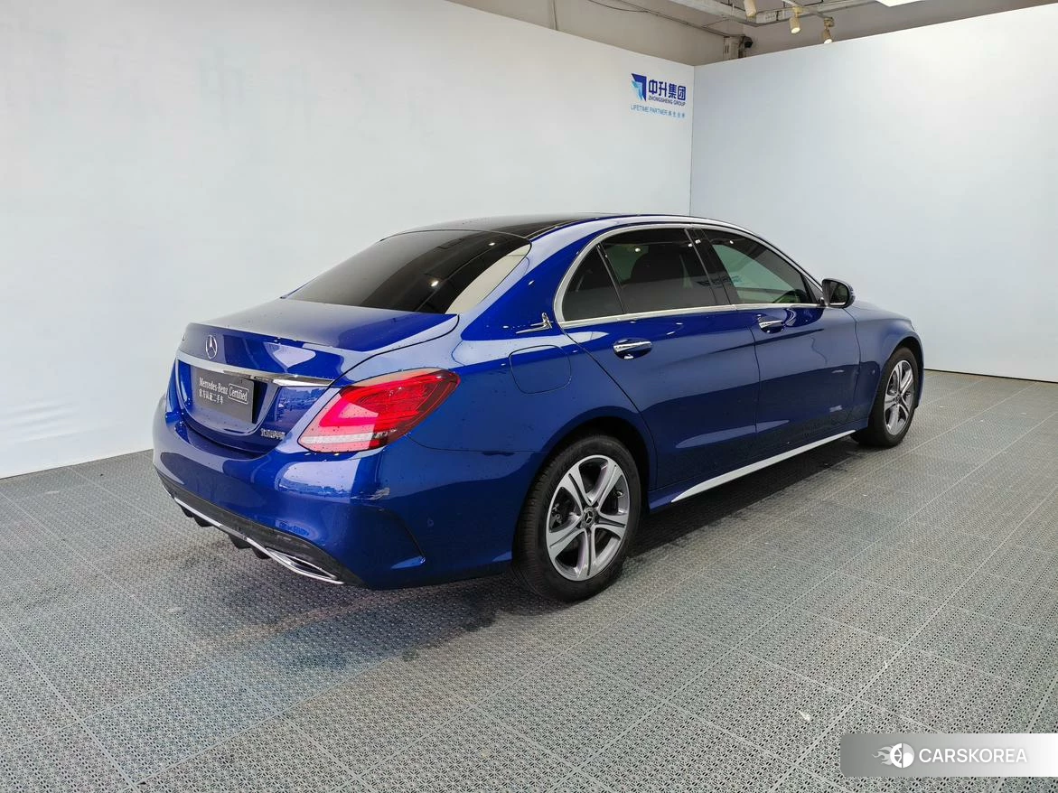 Mercedes-Benz Class C id 4467885 из Китая 17