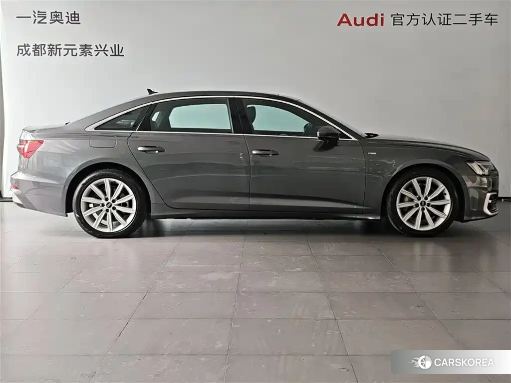 Audi A6L id 4600427 из Китая 14