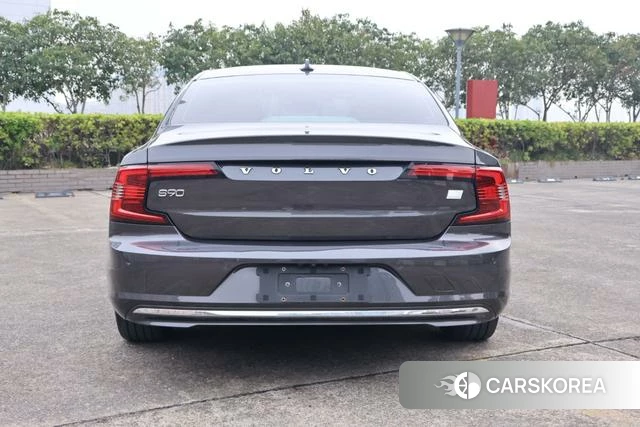 Volvo S90 PHEV id 4212778 из Китая 18