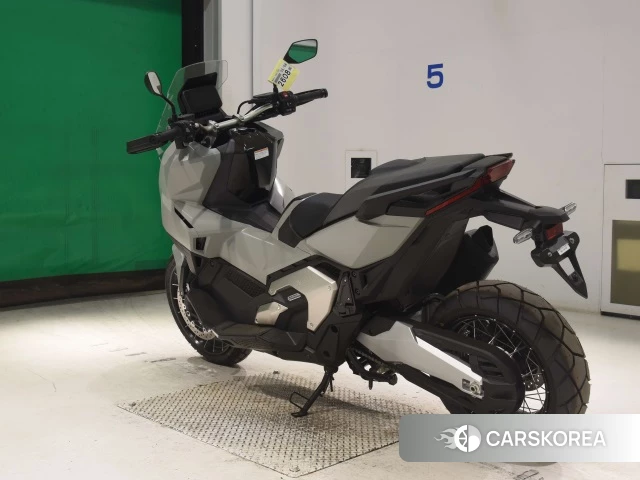 Проданный Honda X-ADV 750 id 4297180 из Японии, фото 8