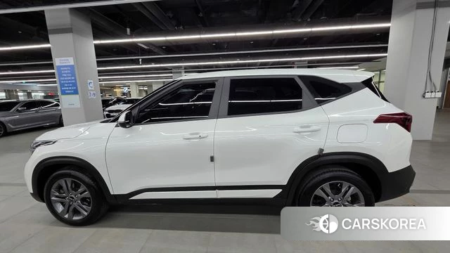 Kia Seltos id 4511474 из Кореи 18