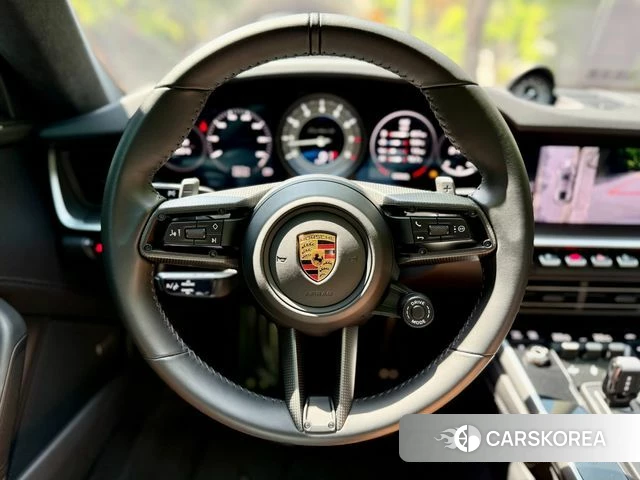 Porsche 911(992) id 4389679 из Кореи 16