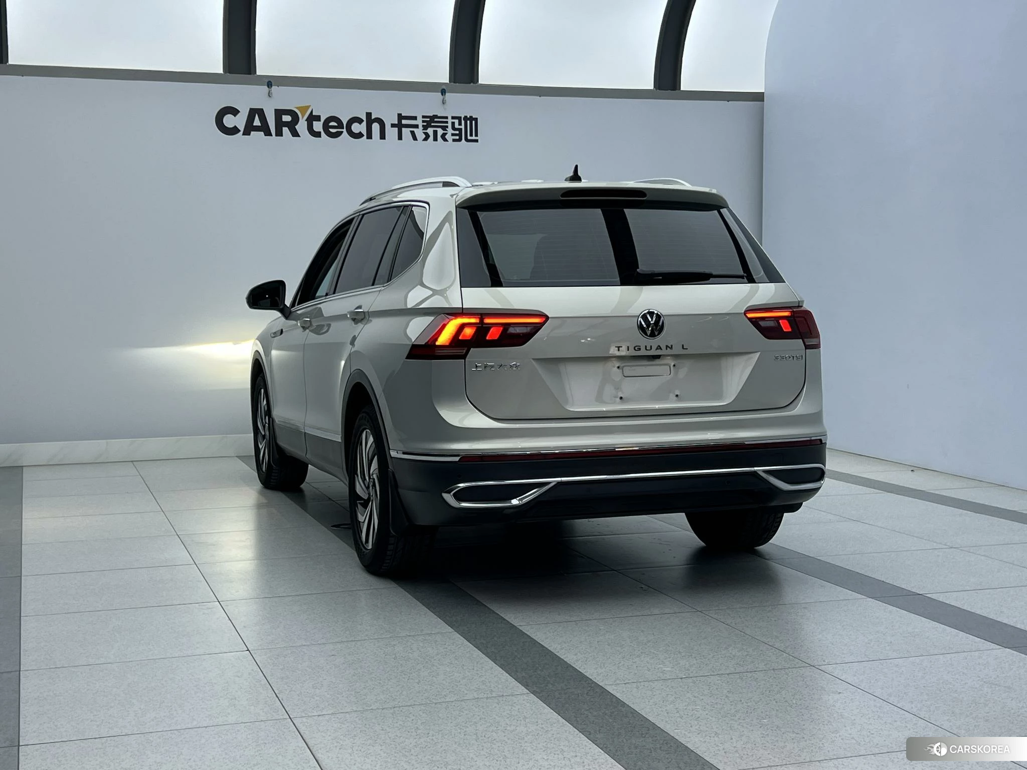 Volkswagen Tiguan L id 4406051 из Китая 22