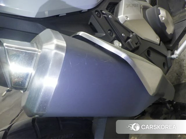 Honda X-ADV 750 id 3949707 из Японии 32