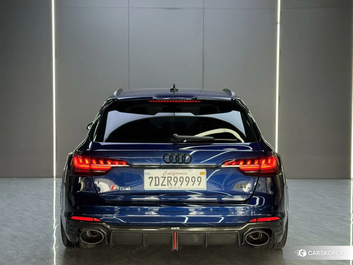 Audi RS 4 id 4440589 из Китая 9