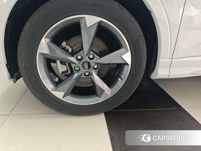 Audi Q3 id 4275794 из Китая 19
