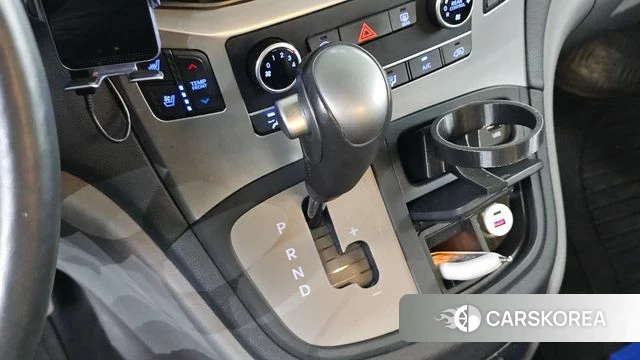 Hyundai The New Grand Starex id 4562244 из Кореи 32