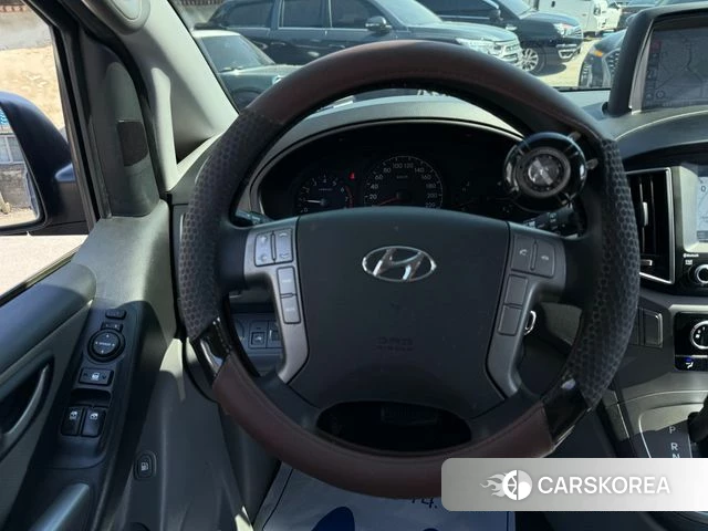 Hyundai The New Grand Starex id 4251247 из Кореи 18