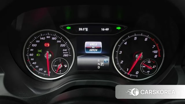 Mercedes-Benz A-Class W176 id 4722569 из Кореи 28