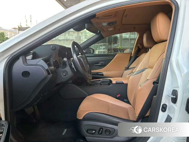 Lexus ES id 4301708 из Китая 9