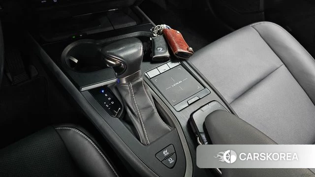 Lexus UX250h id 4459292 из Кореи 31