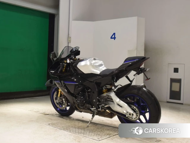 Проданный Yamaha YZF-R1M id 4373690 из Японии, фото 8