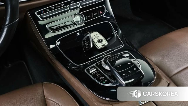 Mercedes-Benz E-Class W213 id 3916909 из Кореи 18